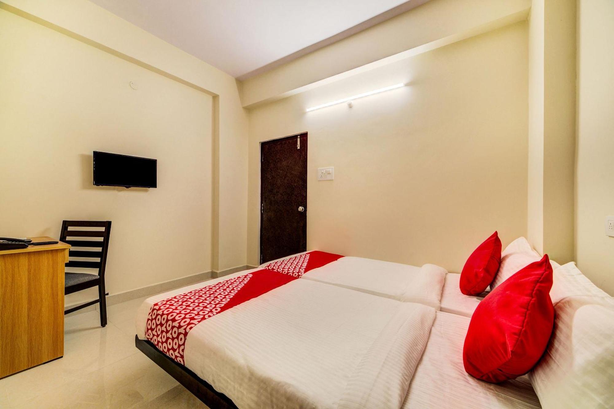 Hotel O Jv Colony Near Kfc Gachibowli Kondapur  Exterior photo